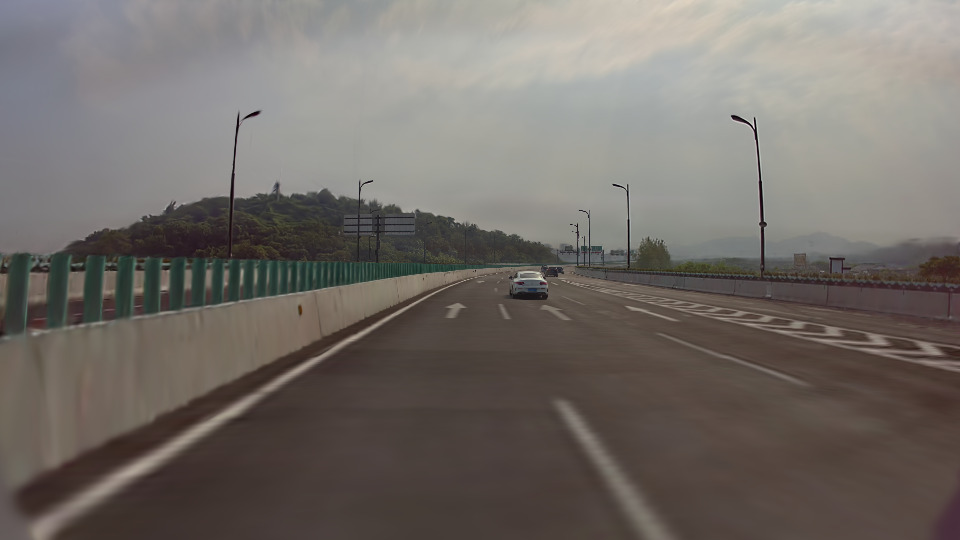 Rendering result with per-camera PPISP showing consistent photometry between cameras